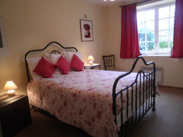 Hotel Le Tertre à Dureil Extérieur photo